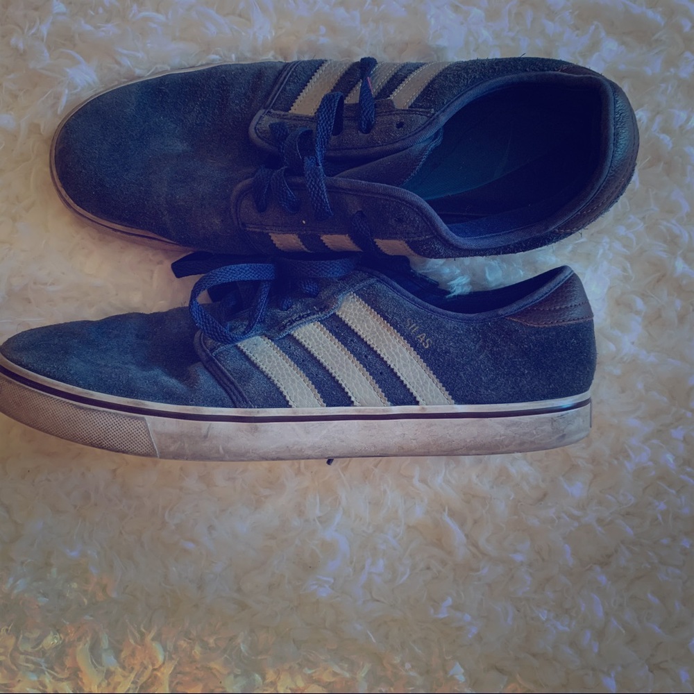 Blue suede Adidas